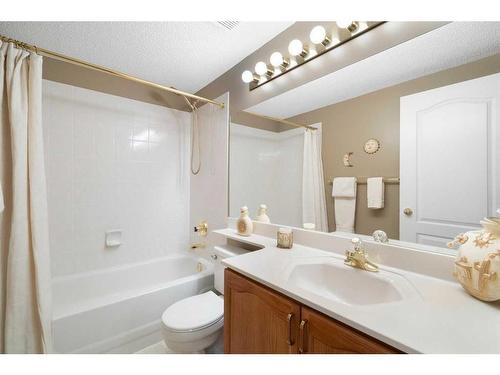 88 Citadel Green Nw, Calgary, AB - Indoor Photo Showing Bathroom