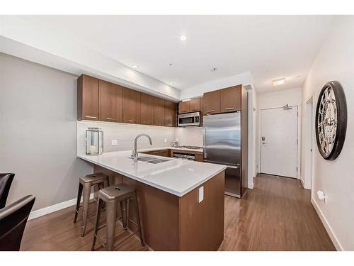 311-323 20 Avenue Sw, Calgary, AB - Indoor Photo Showing Kitchen With Stainless Steel Kitchen