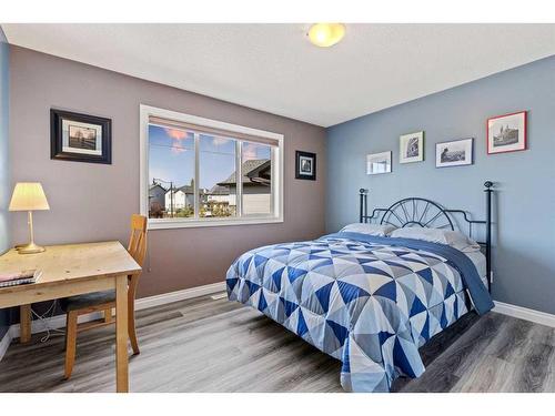 62 Crystal Green Way, Okotoks, AB - Indoor Photo Showing Bedroom