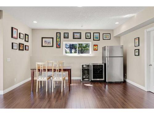 62 Crystal Green Way, Okotoks, AB - Indoor Photo Showing Dining Room