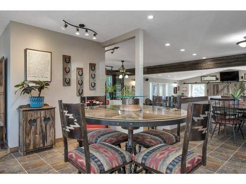 465076 Rge Rd 240, Rural Wetaskiwin No. 10, County Of, AB - Indoor Photo Showing Dining Room