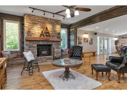 465076 Rge Rd 240, Rural Wetaskiwin No. 10, County Of, AB - Indoor Photo Showing Living Room With Fireplace