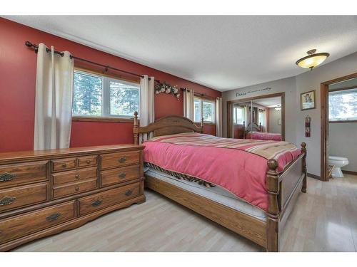 465076 Rge Rd 240, Rural Wetaskiwin No. 10, County Of, AB - Indoor Photo Showing Bedroom