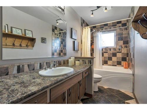 465076 Rge Rd 240, Rural Wetaskiwin No. 10, County Of, AB - Indoor Photo Showing Bathroom