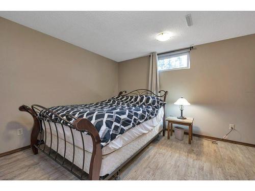 465076 Rge Rd 240, Rural Wetaskiwin No. 10, County Of, AB - Indoor Photo Showing Bedroom