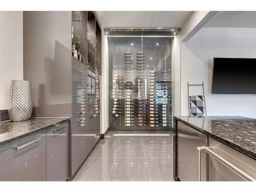 1415 Beverley Place Sw, Calgary, AB - Indoor Photo Showing Kitchen