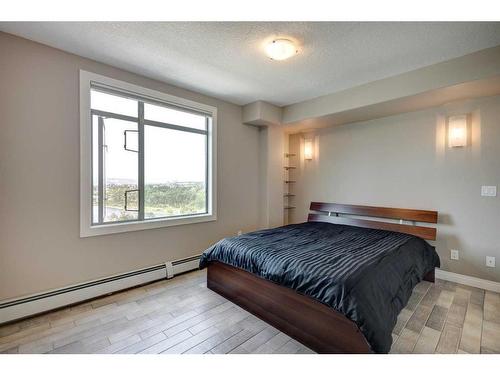 908-1121 6 Avenue Sw, Calgary, AB - Indoor Photo Showing Bedroom