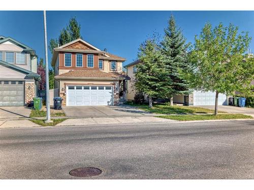 186 Everstone Drive Sw, Calgary, AB - Outdoor With Facade