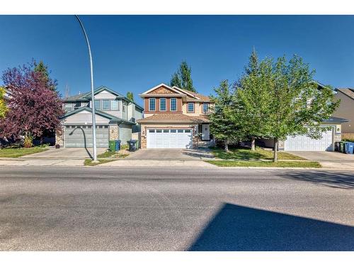 186 Everstone Drive Sw, Calgary, AB - Outdoor With Facade