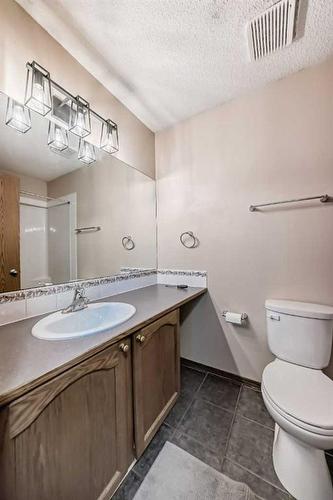 56 Country Hills Villas Nw, Calgary, AB - Indoor Photo Showing Bathroom