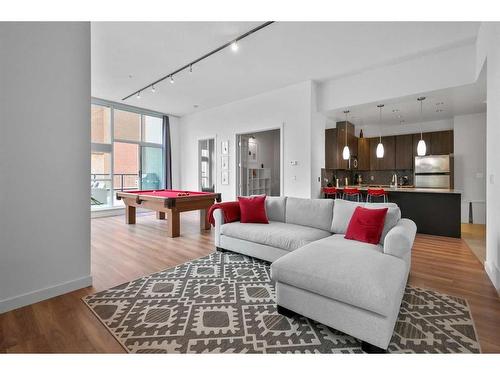 308-788 12 Avenue Sw, Calgary, AB - Indoor Photo Showing Living Room