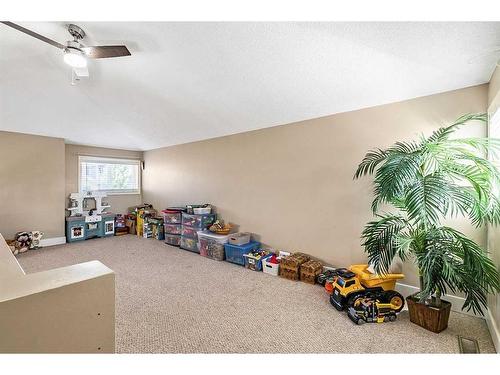 226 Somerset Drive, Calgary, AB -  Photo Showing Other Room