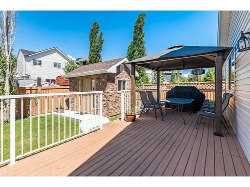 226 Somerset Drive, Calgary, AB - Outdoor With Deck Patio Veranda With Exterior