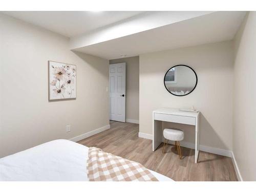 47 Fonda Green Se, Calgary, AB - Indoor Photo Showing Bedroom