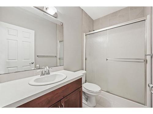 91 Panton Road Nw, Calgary, AB - Indoor Photo Showing Bathroom