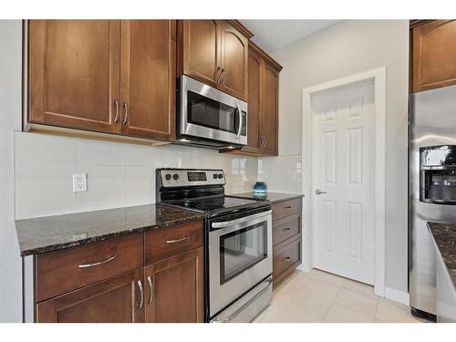 91 Panton Road Nw, Calgary, AB - Indoor Photo Showing Kitchen