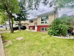 803 Whitehill Way NE Calgary, AB T1Y 3E8