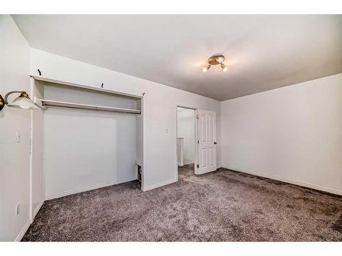 107-2211 19 Street Ne, Calgary, AB - Indoor Photo Showing Other Room