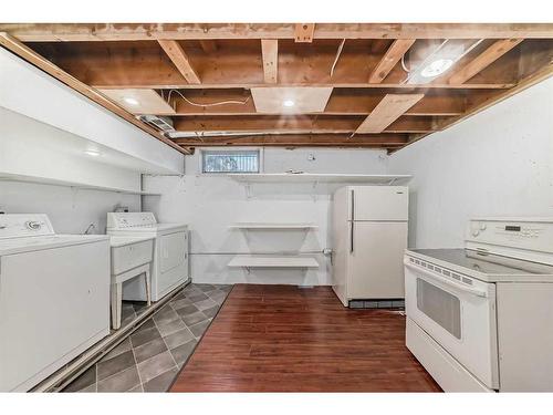 107-2211 19 Street Ne, Calgary, AB - Indoor Photo Showing Laundry Room