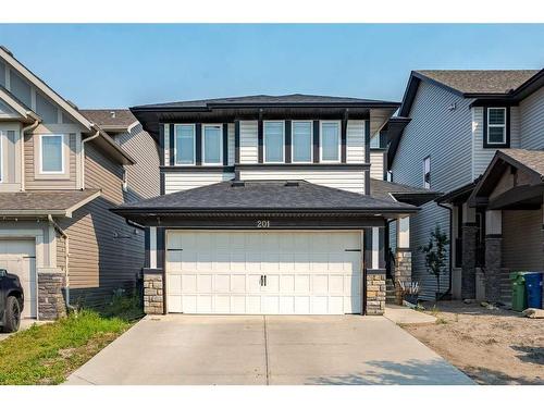 201 Hillcrest Drive Sw, Airdrie, AB - Outdoor With Facade