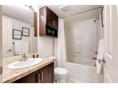 5211-279 Copperpond Common Se, Calgary, AB - Indoor Photo Showing Bathroom