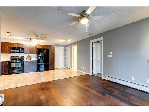 5211-279 Copperpond Common Se, Calgary, AB - Indoor Photo Showing Kitchen