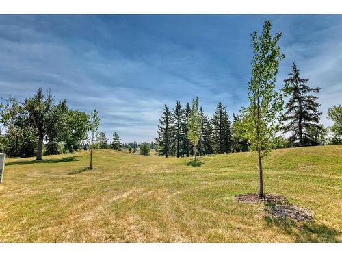 735 Madeira Drive Ne, Calgary, AB - Outdoor With View