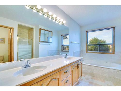 106 Sienna Hills Drive Sw, Calgary, AB - Indoor Photo Showing Bathroom