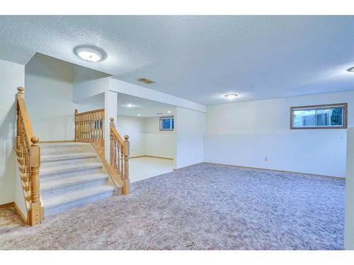 106 Sienna Hills Drive Sw, Calgary, AB - Indoor