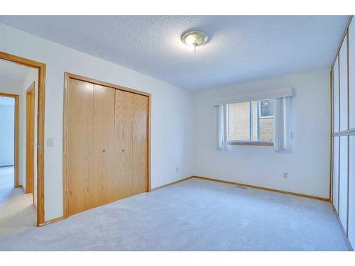 106 Sienna Hills Drive Sw, Calgary, AB - Indoor Photo Showing Other Room