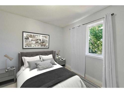 79 Citadel Estate Heights Nw, Calgary, AB - Indoor Photo Showing Bedroom