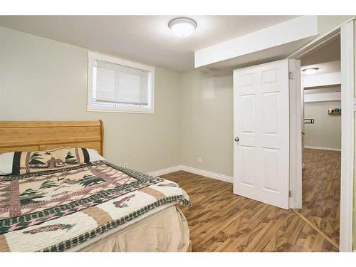 9221 Saddlebrook Drive Ne, Calgary, AB - Indoor Photo Showing Bedroom