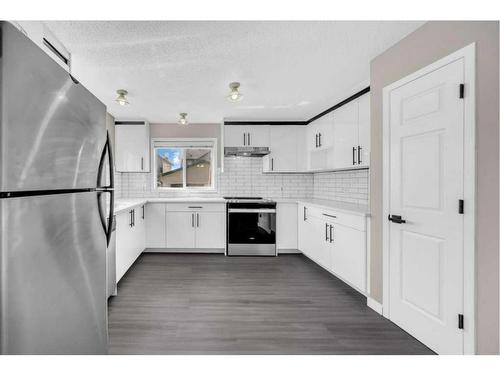 189 Tarington Close Ne, Calgary, AB - Indoor Photo Showing Kitchen With Stainless Steel Kitchen With Upgraded Kitchen