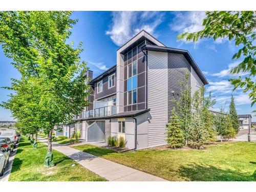 90 Redstone Way Ne, Calgary, AB - Outdoor