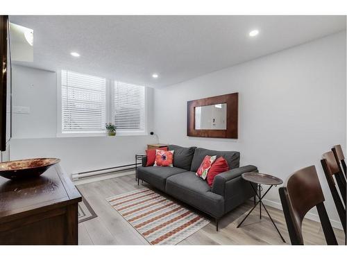 124 Cranbrook Square Se, Calgary, AB - Indoor Photo Showing Living Room