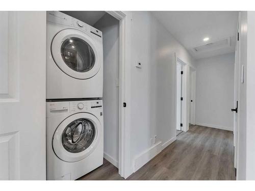 3316 12 Avenue Se, Calgary, AB - Indoor Photo Showing Laundry Room