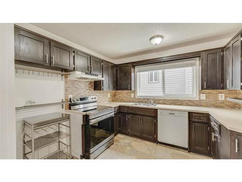 6564 Martingrove Drive Ne, Calgary, AB - Indoor Photo Showing Kitchen