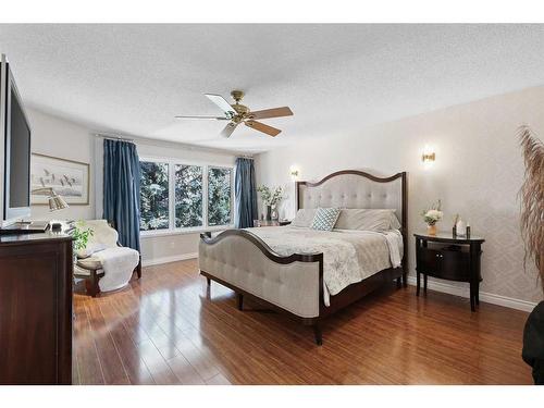 145 Candle Place Sw, Calgary, AB - Indoor Photo Showing Bedroom