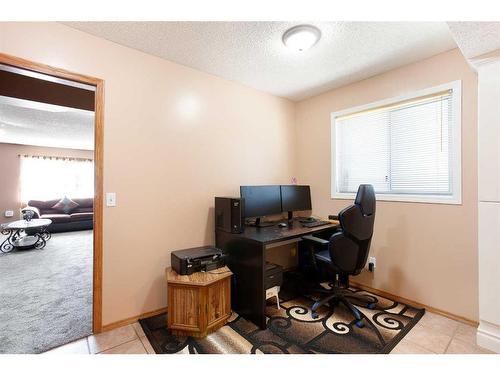 168 Citadel Close Nw, Calgary, AB - Indoor Photo Showing Office