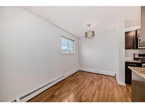 201-431 1 Avenue Ne, Calgary, AB - Indoor Photo Showing Kitchen