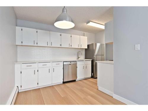 314-1602 11 Avenue Sw, Calgary, AB - Indoor Photo Showing Kitchen