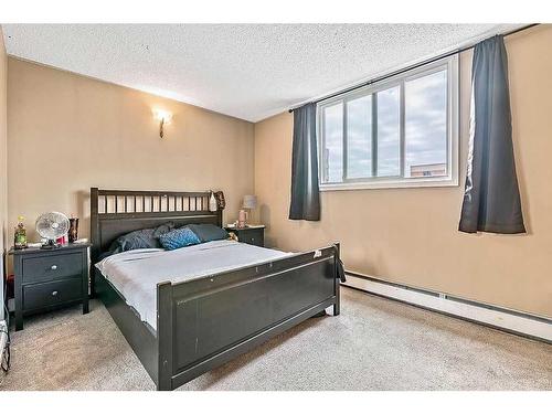 303-128 15 Avenue Sw, Calgary, AB - Indoor Photo Showing Bedroom