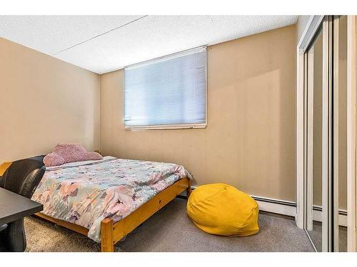 303-128 15 Avenue Sw, Calgary, AB - Indoor Photo Showing Bedroom