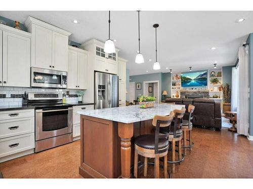 705 5 Street Sw, Sundre, AB - Indoor Photo Showing Kitchen With Stainless Steel Kitchen With Upgraded Kitchen