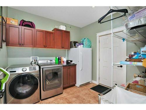 705 5 Street Sw, Sundre, AB - Indoor Photo Showing Laundry Room