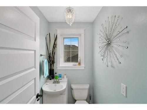 705 5 Street Sw, Sundre, AB - Indoor Photo Showing Bathroom