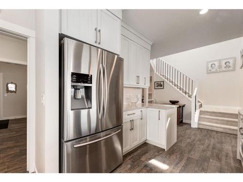 216 Cranarch Crescent Se, Calgary, AB - Indoor Photo Showing Kitchen