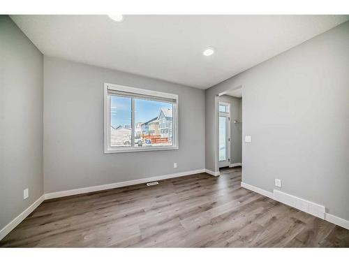 1870 Rangeview Drive Se, Calgary, AB - Indoor Photo Showing Other Room