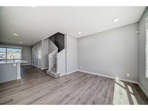 1870 Rangeview Drive Se, Calgary, AB - Indoor Photo Showing Other Room