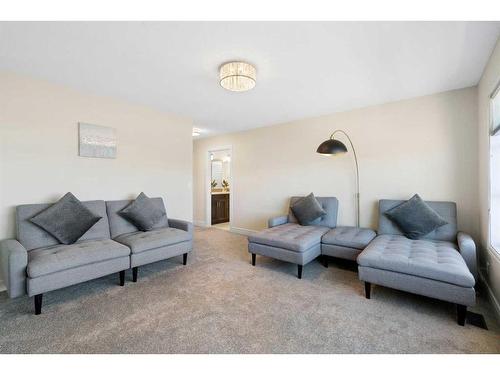 185 Carringvue Manor Nw, Calgary, AB - Indoor Photo Showing Living Room